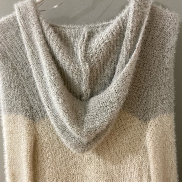 NWOT Super Soft Long Sweater fits like M spumoni colors almost - Picture 5 of 6